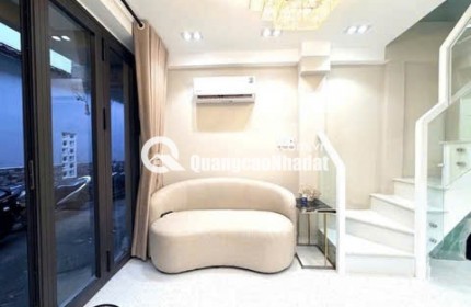 NHÀ GẦN NGÃ TƯ HÀNG XANH - ĐINH BỘ LĨNH THÔNG XÔ VIẾT NGHỆ TĨNH - BÌNH THẠNH